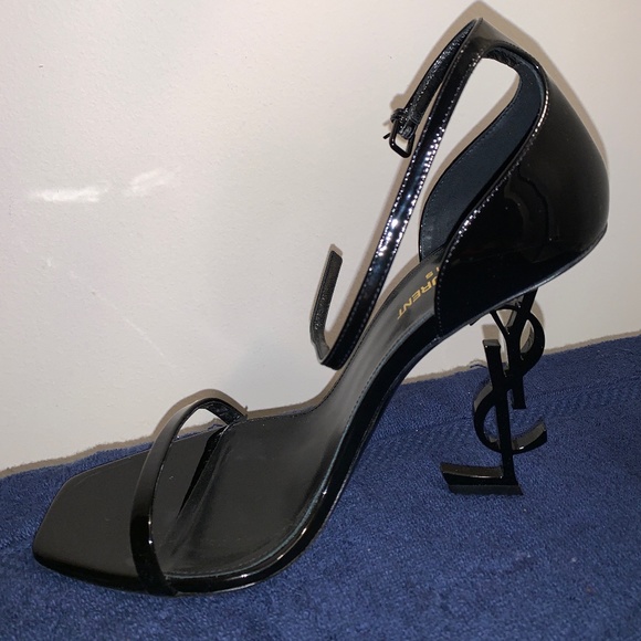 Heels - Picture 1 of 9